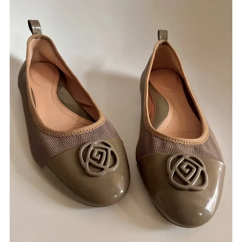 Taryn Rose Paige Ballet Flats Womens 8.5B Taupe Brown Two Tone Cap Toe